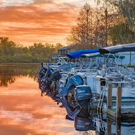 Camp Mack Lodge, Marina & Rv Resort